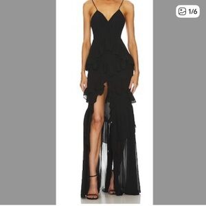 Chic Black High-Low Evening Dress